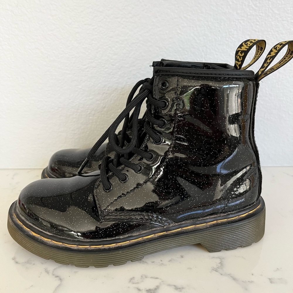 Dr. Martens girls size 1 black patent 1460 glitter boots